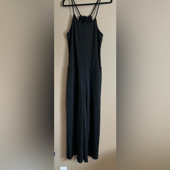 Sleeveless Jumpsuit - Picture 1 of 6